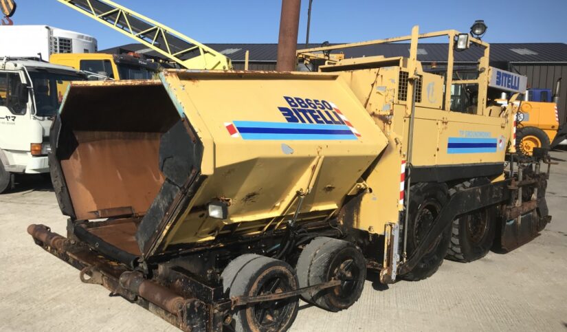 Bitelli BB670 asphalt Tarmac Paver
