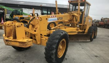 JOHN DEERE 670 MOTOR GRADER